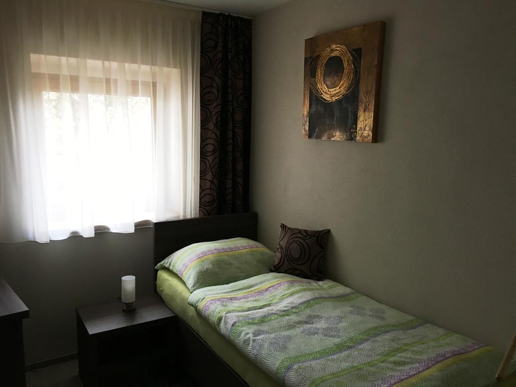 ホテル Pikolo - Izby Na Prenajom Nové Mesto nad Váhom エクステリア 写真